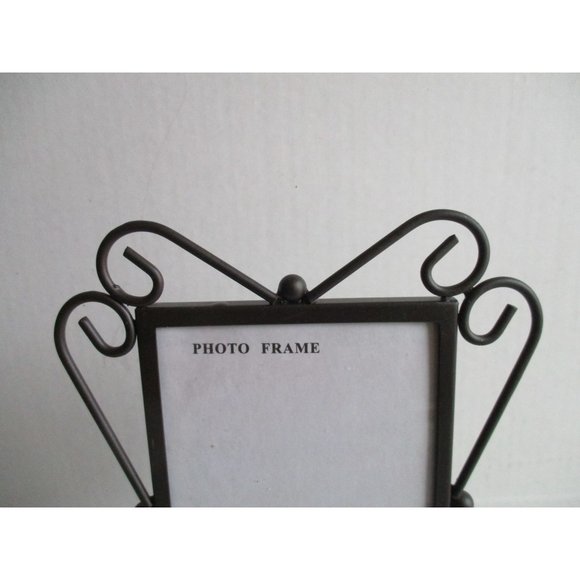 *Gothic Black Metal Picture Frame Scrolled Motif - 5.75" x 3.75" - Picture 3 of 6